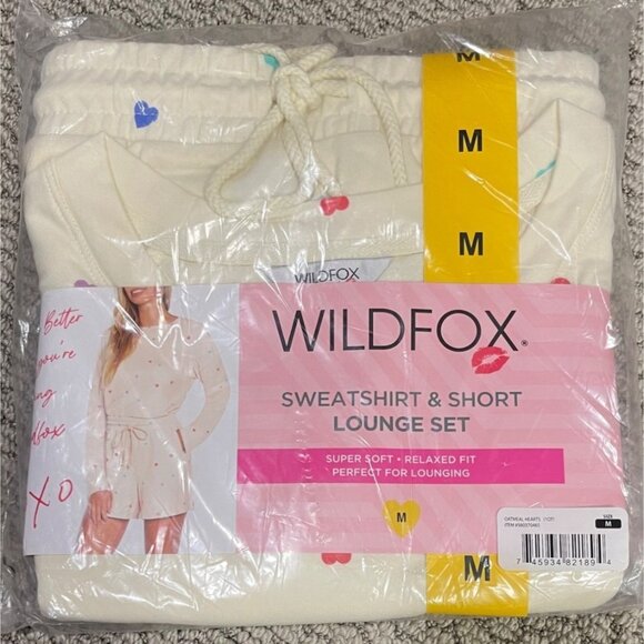 Wildfox $160 Lounge Set Womens Medium Hearts Sweatshirt & Short NWT - Picture 6 of 7
